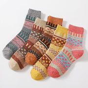 Women's Fashion Personalized Knitted Woolen Yarn Socks