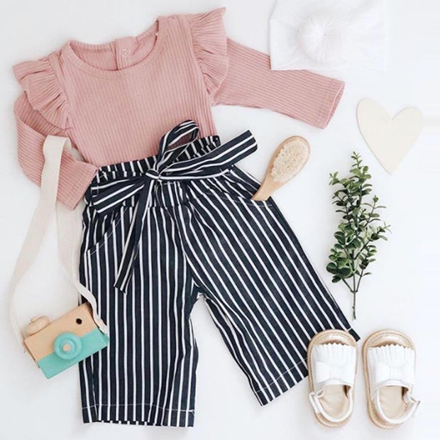 Cozy chic: Long sleeve top and pant set