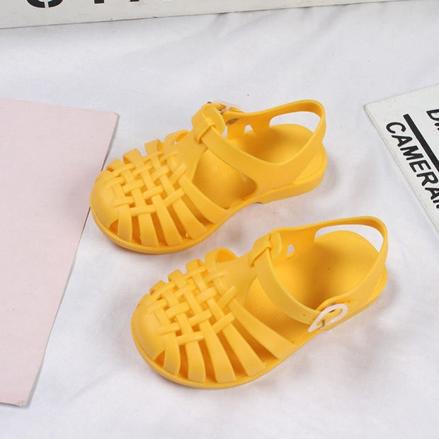 New Children's Small, Medium And Large With Soft Bottom Baotou Hole Shoes