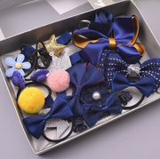 A 17-piece set of children's hair accessories