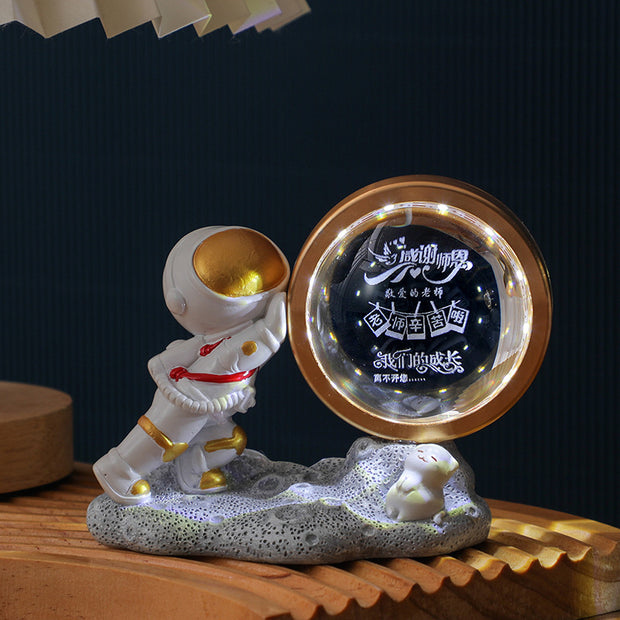 Astronaut Small Night Lamp 3D Inner Carving