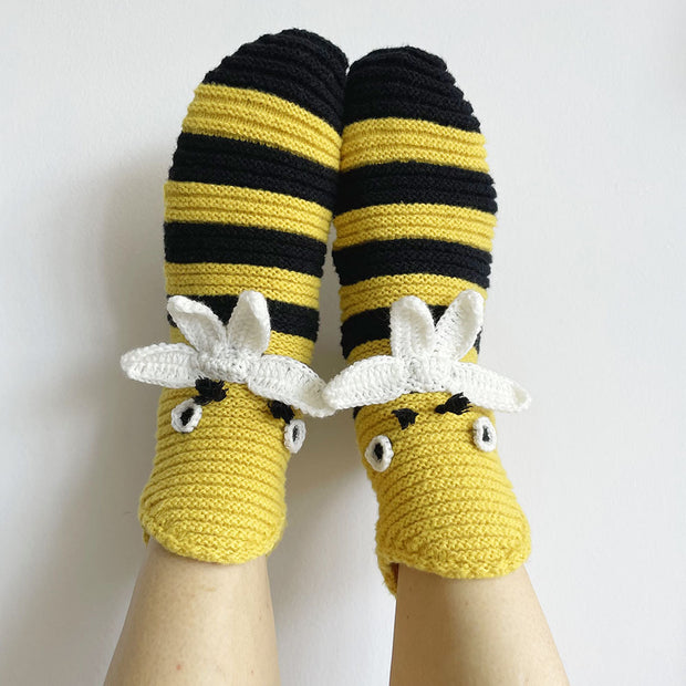 Autumn And Winter Warm Little Bee Cartoon Knitted Woolen Yarn Socks